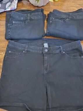Women’s Black Stretch Denim Shorts